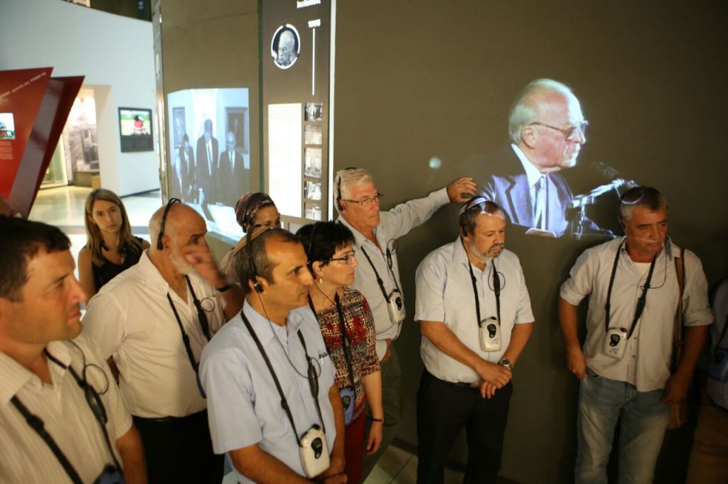 ביקור היסטורי של מועצת יש"ע במרכז יצחק רבין