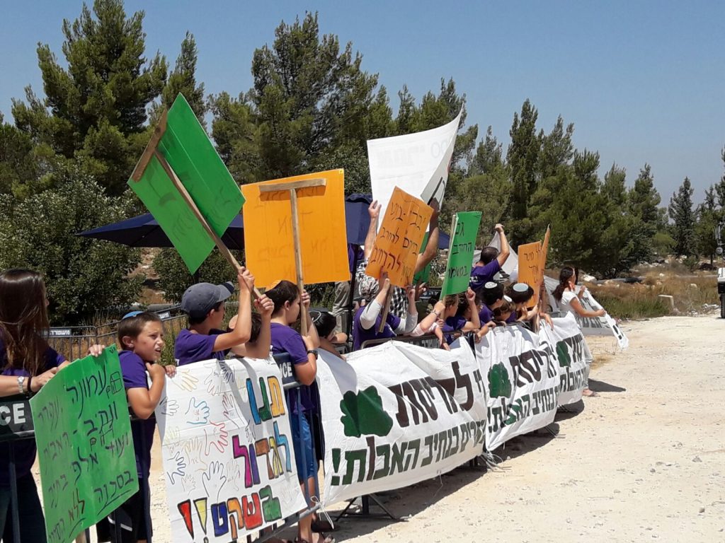 ראש הסגל בלשכת הממשלה: " אני הולך להילחם על נתיב האבות כאילו זה הבית שלי"